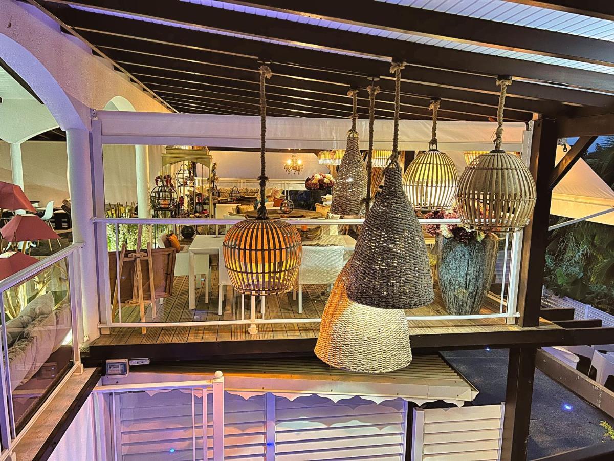 Green Lord Domaine - Lodges Piscine & Spa - Bar & Lounge - Restaurant Gastronomique Lamentin Екстериор снимка